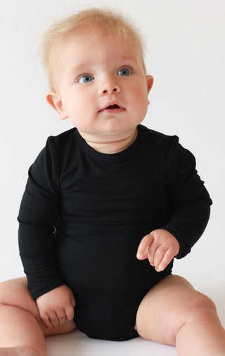 Posh Peanut Black | Baby Riddle