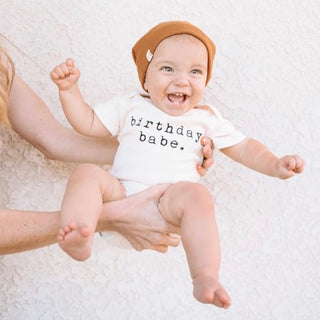 Organic Cotton Short Sleeve Bodysuit - Birthday Babe