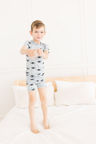 Boy's Print Bamboo Short Sleeve Pajama Set with Shorts - Pearl Blue Itsy Bitsy Spider KicKee Pants