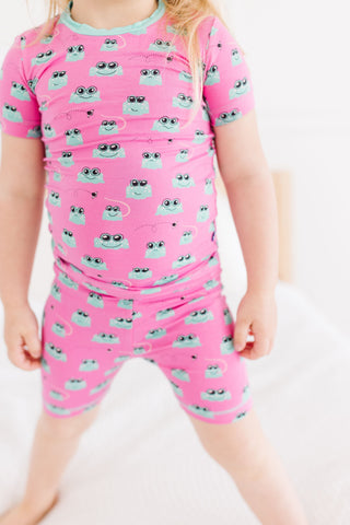 Girl's Print Bamboo Short Sleeve Pajama Set with Shorts - Tulip Bespeckled Frogs Baby & Toddler Sleepwear