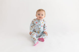 Girl's Bamboo Ruffle Footie with Zipper - Tinsley Jane (Bunnies and Floral) Posh Peanut