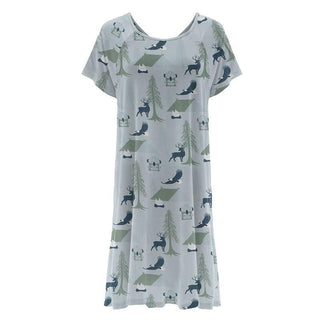 Women's Print Bamboo Labor and Delivery Hospital Gown - Pearl Blue Wilderness Guide Hospital Gowns